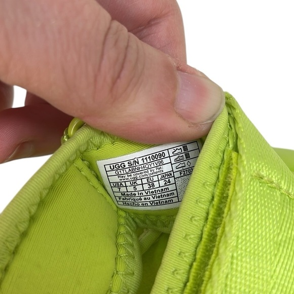 UGG La Cloud Neon Green Platform Sandals Logo Straps Size 7 Style 1110090 - Picture 9 of 10